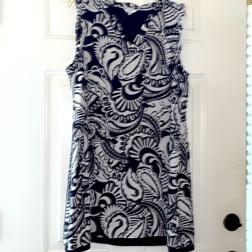 crown & ivy Navy and White Sleeveless Paisley Shift Dress